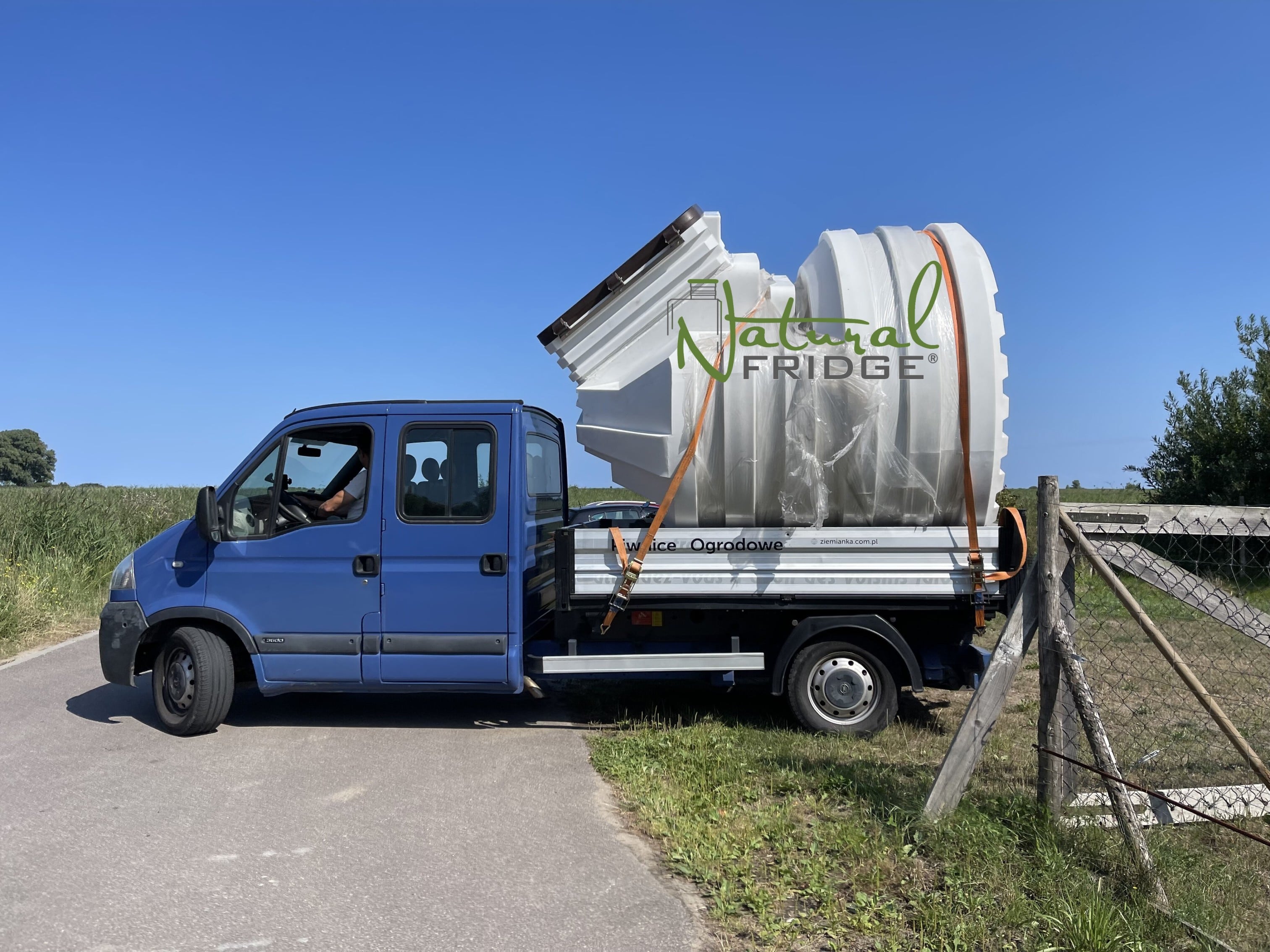 dostawa SLupsk piwnica ogrodowa Natural FRIDGE 2,5m - Montaż piwniczki ogrodowej (ogrodowa spizarnia, ziemianka podziemna) Polska i w innych miastach Polski.  Wideo Piwnica 250 Natural Fridge  32 890  zł