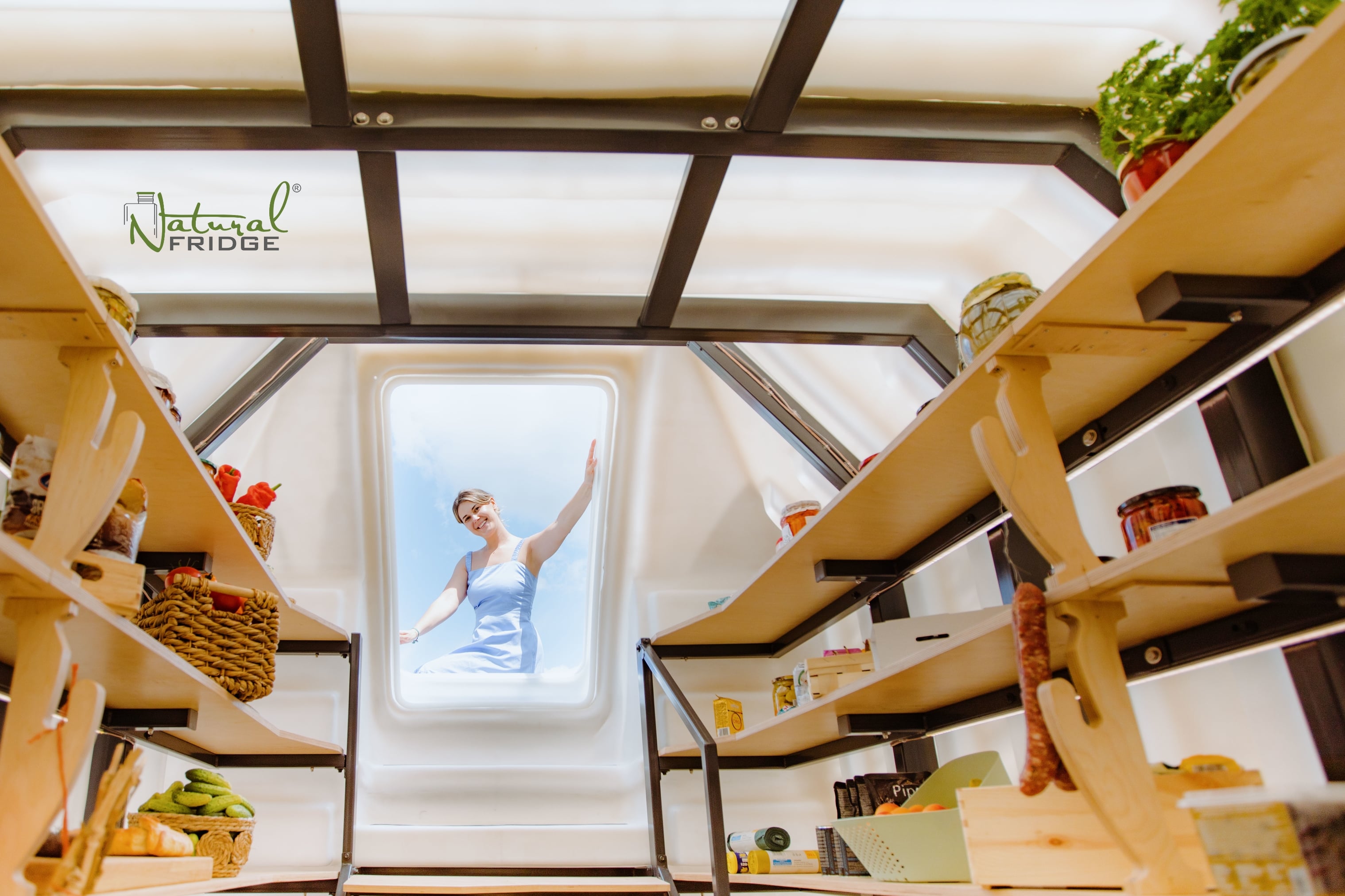 Piwnica 200x500 do 18,3 metrów sześciennych, a grubość ścianki wynosi między 12-15 mm.  Rama Piwnica 200x500 Natural Fridge  61 180  zł