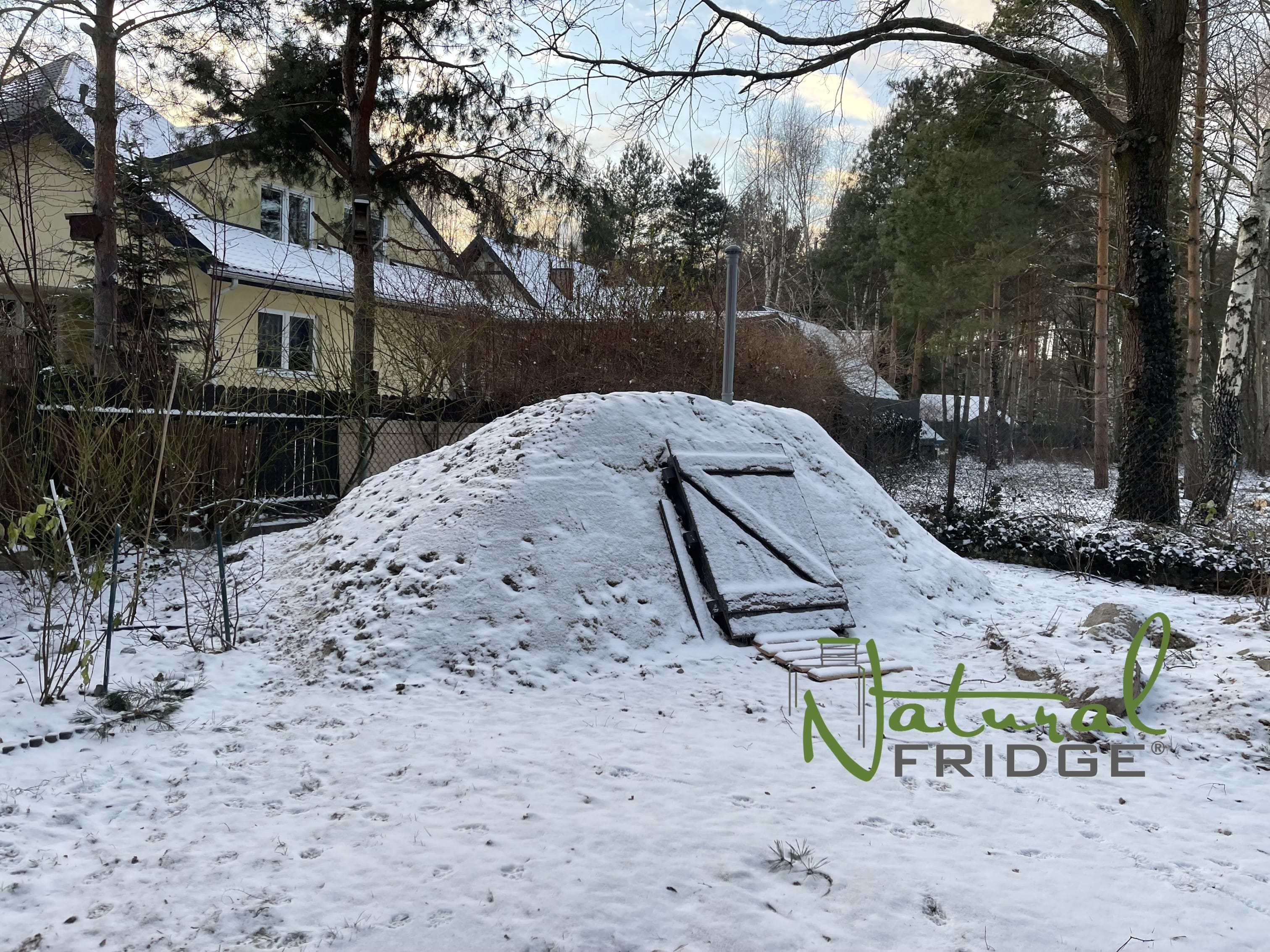 Bartoszyce 2022 piwnica ogrodowa Natural FRIDGE 2,5m - Montaż piwniczki ogrodowej (ogrodowa spizarnia, ziemianka podziemna) Polska Nowy Dwor Mazowiecki i w innych miastach Polski.  Wideo Piwnica 250 Natural Fridge  32 890  zł