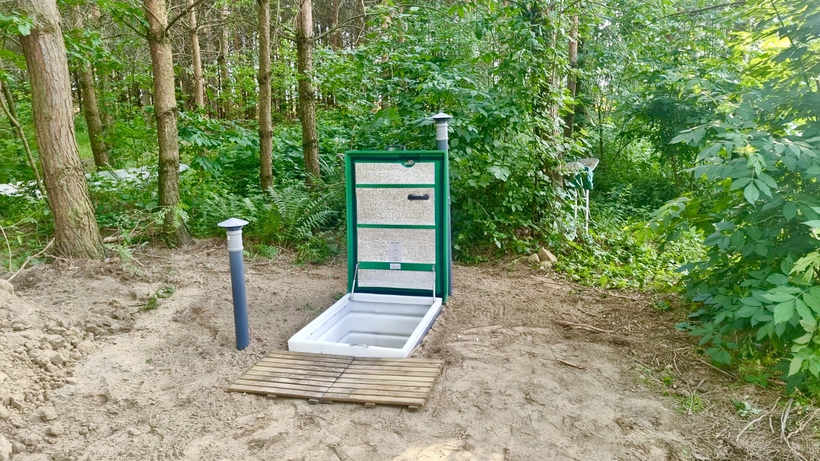 Piwnica 130x160 – 3 rzędy półek   – Długość 160 cm  – Szerokość 130 cm  – Wysokość 200 cm   – Objętość 3,0 m³  – Waga 350 kg    – Wymiary wejścia 70х100 cm  – Powierzchnia mejsc do przechowywania 2,5 m² Piwnica 130x160 Natural Fridge  15 450  zł