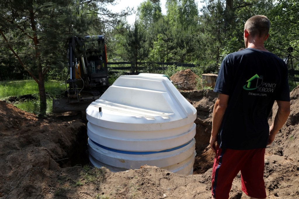 Zdjecie montazowe Piwnica ogrodowa Natural FRIDGE ®, spizarnia 2,5 m cylindryczny Warszawa, Elk, Grajewo, Slupsk, Nowy Dwor Mazowiecki i w innych miastach Polski.  Wideo Piwnica 250 Natural Fridge  32 890  zł