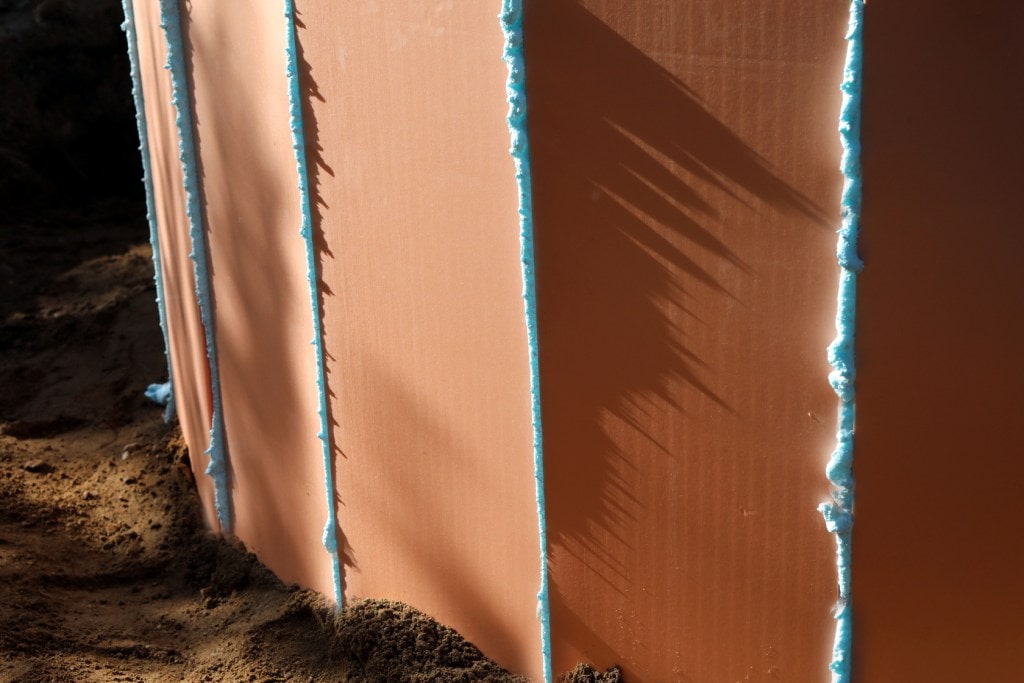 Zdjecie montazowe Piwnica ogrodowa Natural FRIDGE &reg;, spiżarnia 2,5 m cylindryczny i wentylację grawitacyjną. Hermetyczna, z plastikowymi lub drewnianymi drzwiami. Instalacja, montaż w 1 dzień. 🍏 Regulamin Natural Fridge -  Oferta
