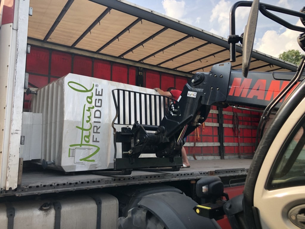 Plastikowa piwnica ogrodowa Natural FRIDGE 1,5 x 1,5m - Montaż piwniczki ogrodowej (ogrodowa spiżarnia, ziemianka podziemna) Warszawa, Polska, 2021 Piwnica 1,5 m x 1,5 m Natural Fridge Piwnica 150x150   🍏 Regulamin Natural Fridge -  Oferta