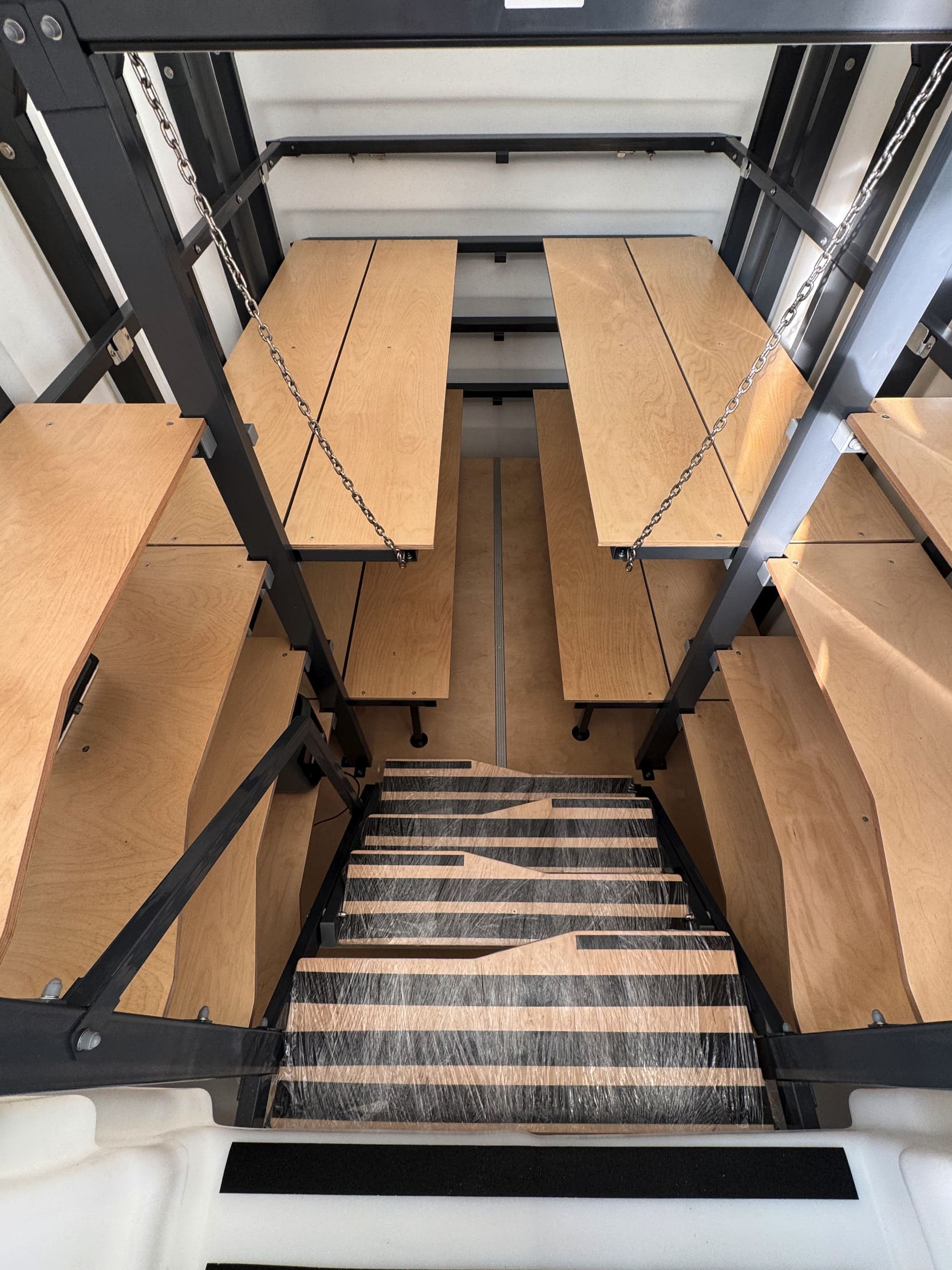 Schron 330 (naturalna) – Wentylacja mechaniczna с z regulacją – Zasilanie awaryjne 12/230 V Schron 330 Natural Fridge  69 200  zł