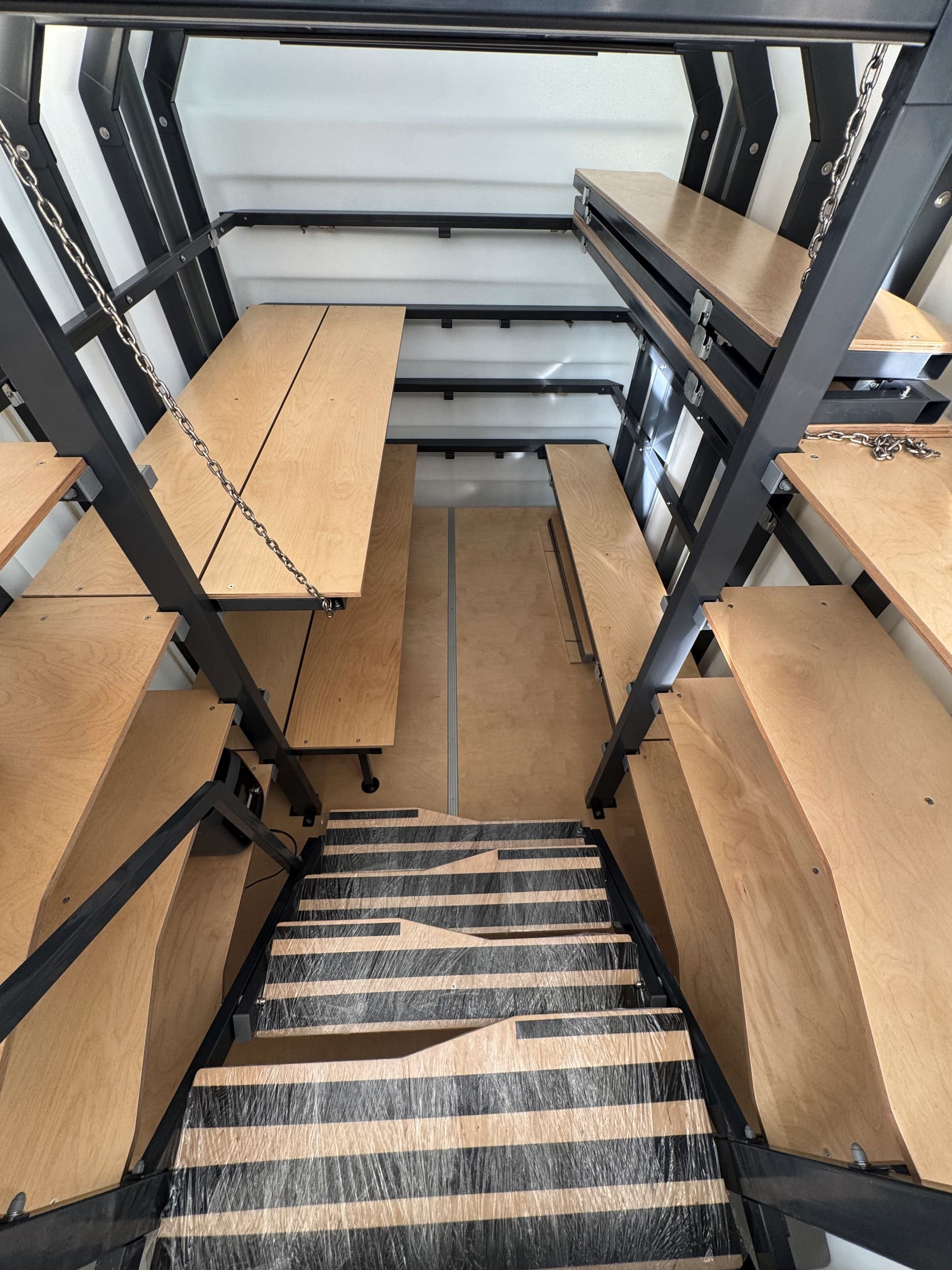 Schron 330 Zdjęcia Schron 330 Natural Fridge  69 200  zł