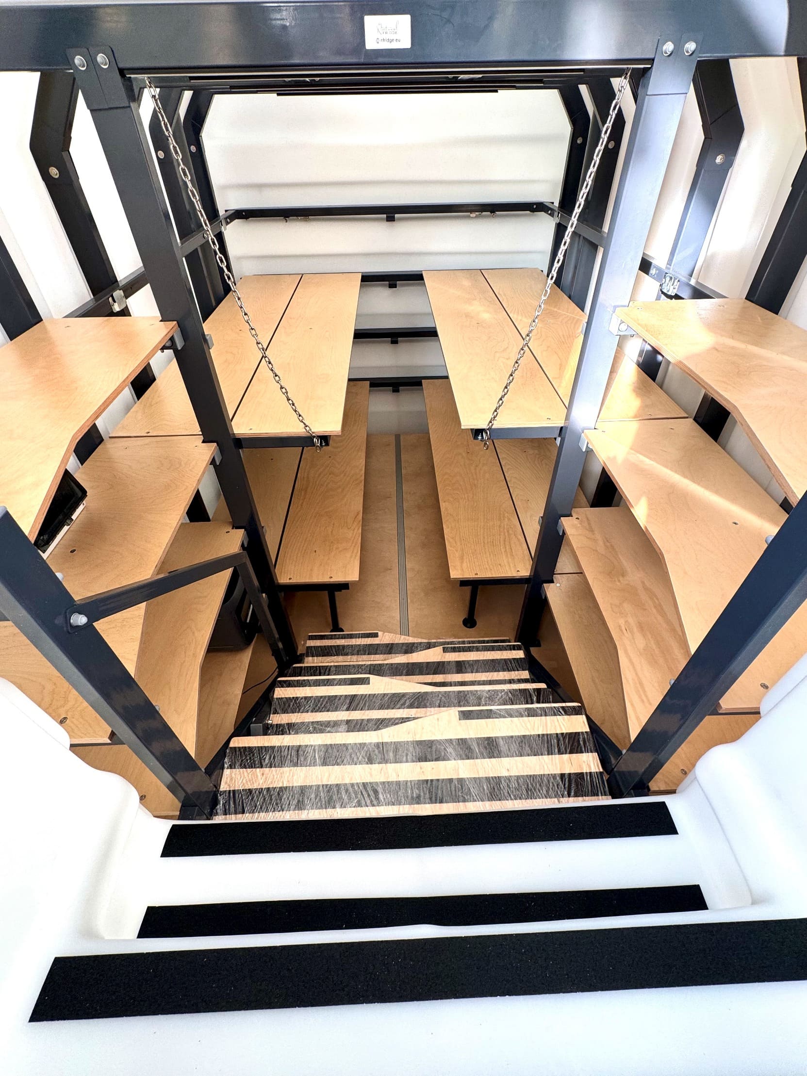 Schron 330 Zdjęcia Schron 330 Natural Fridge  69 200  zł